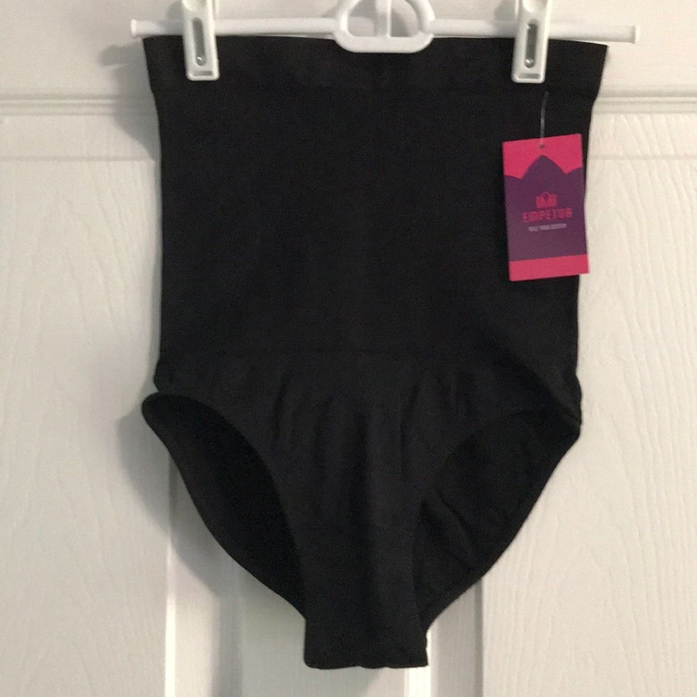 Seamless Shapewear by Empetua